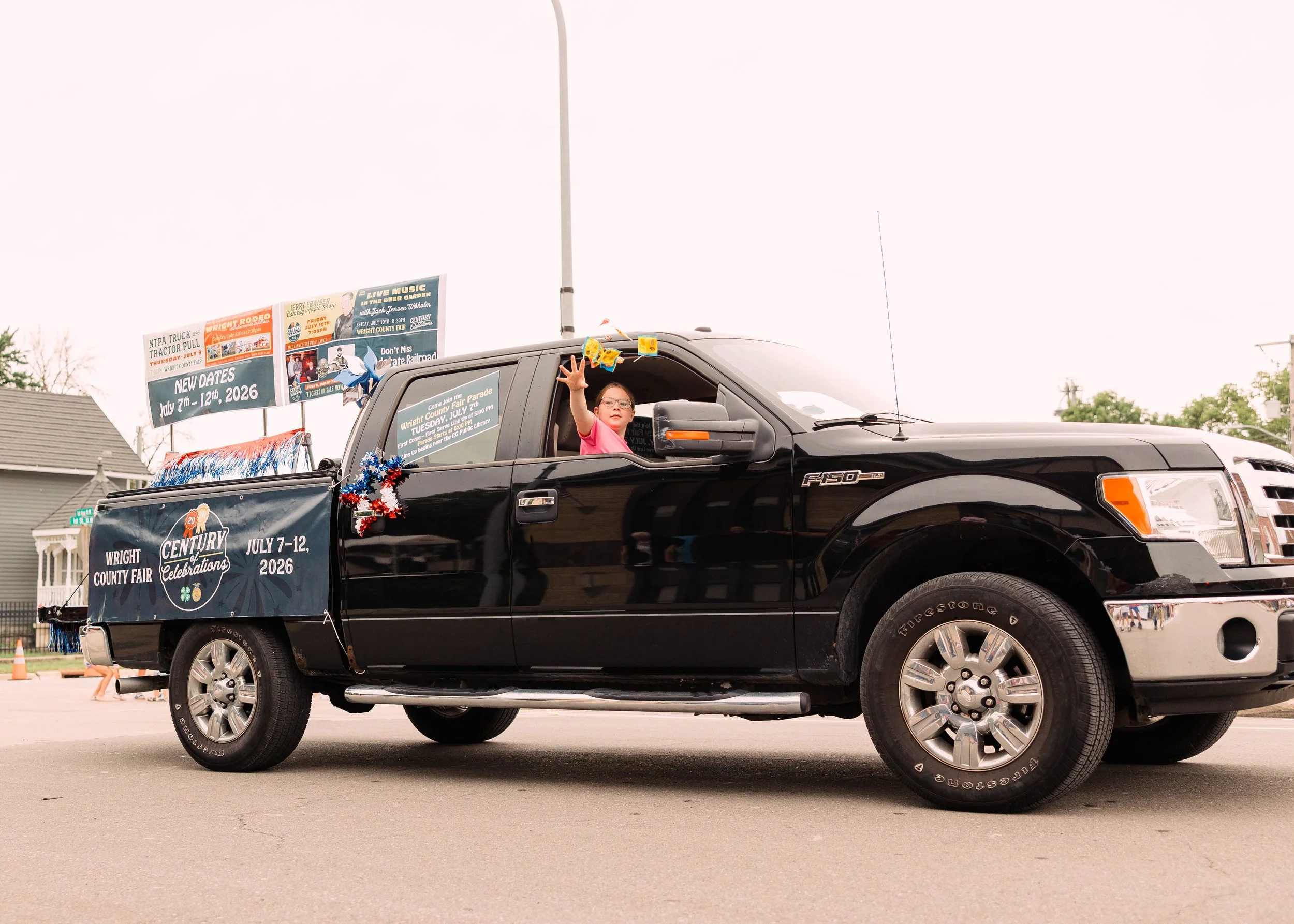 Parade1-30.jpg
