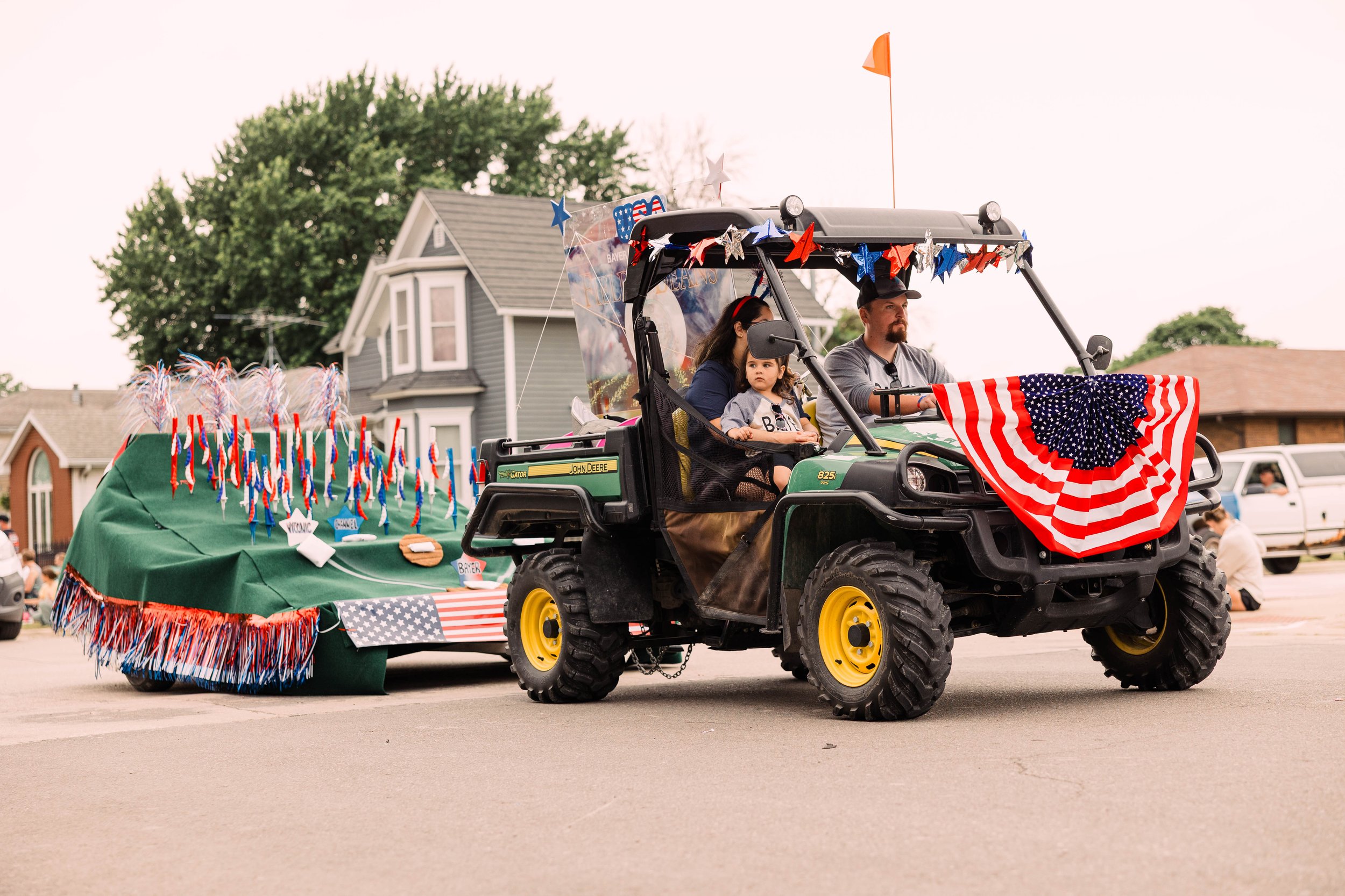 Parade1-86.jpg