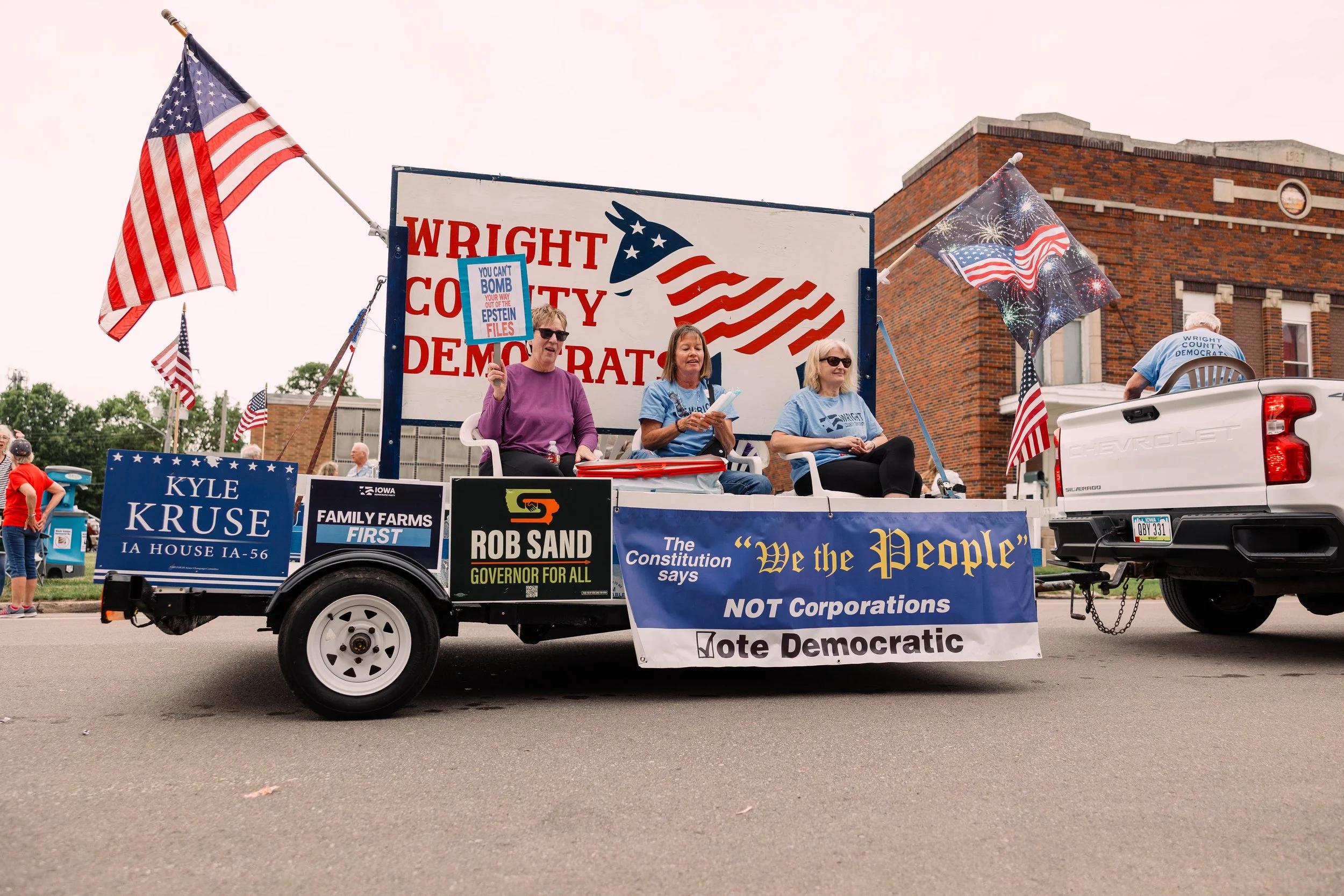 Parade1-104.jpg