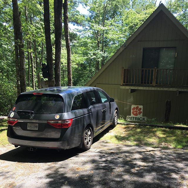 The van made it to the mountain house! My Grammy and Grandy would be proud. Mallie loves being up here and I was explaining the mountain house history to her before we left home; how my Grammy and Grandy built the house in the 1970s as a family retreat. We pulled up to the mountain house and Mallie said "Grandy built a great house." I almost started boohooing on the spot! Love my Grammy and Grandy and the legacy they left!