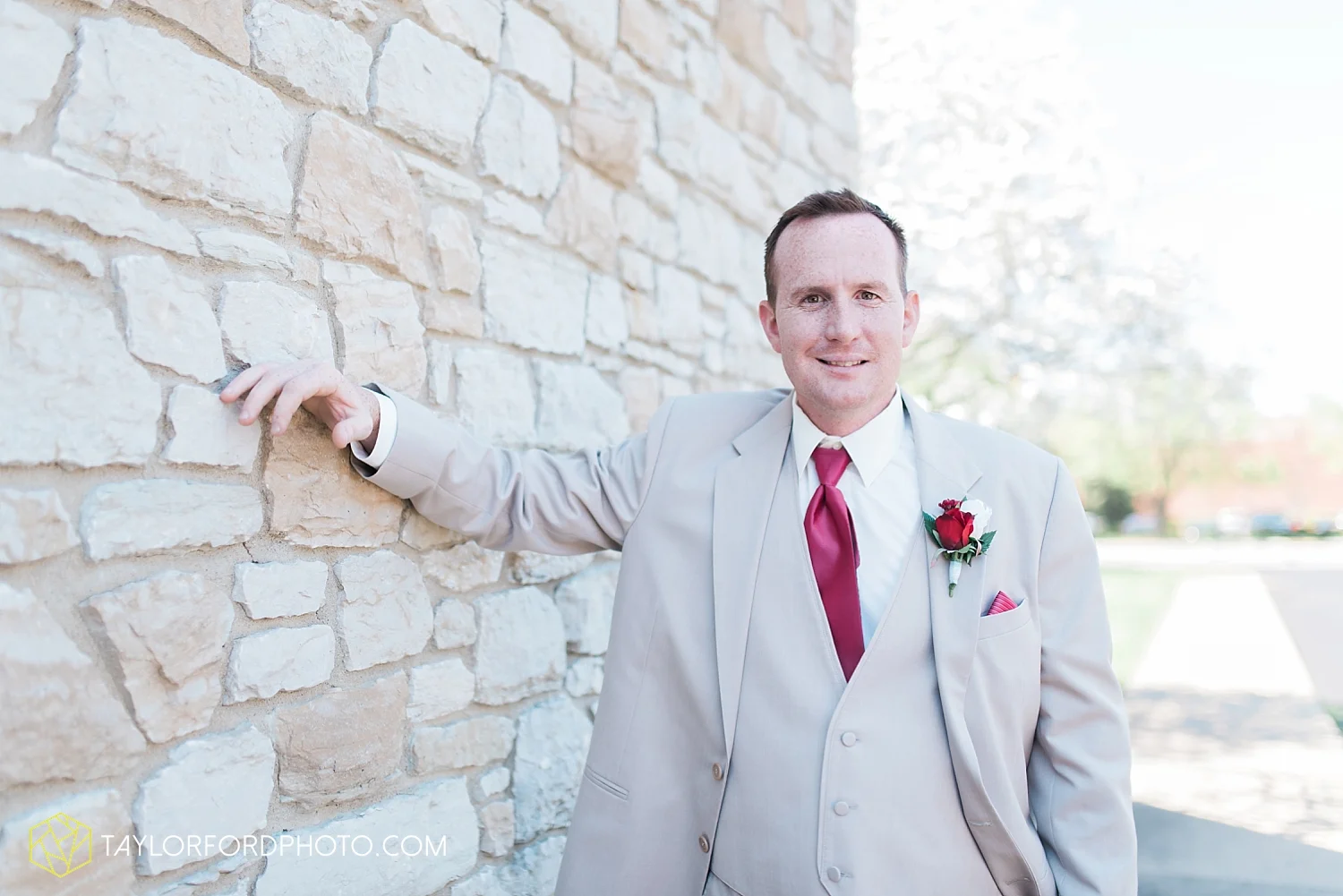 carmel_indiana_wedding_photography_taylor_ford_0704.jpg