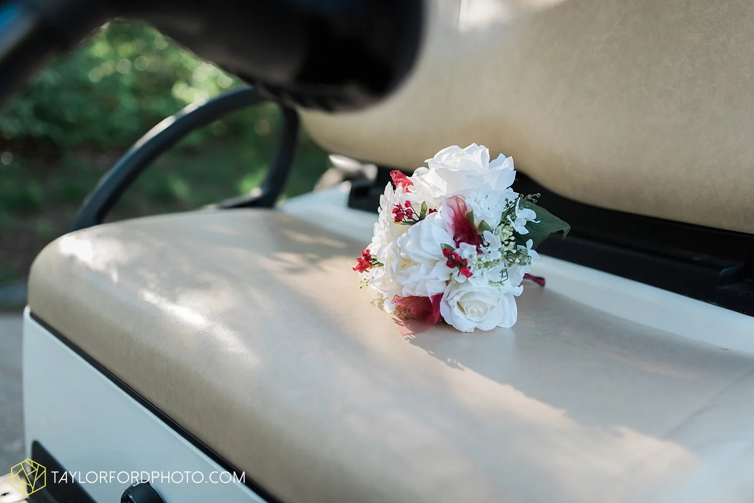 carmel_indiana_wedding_photography_taylor_ford_0718.jpg