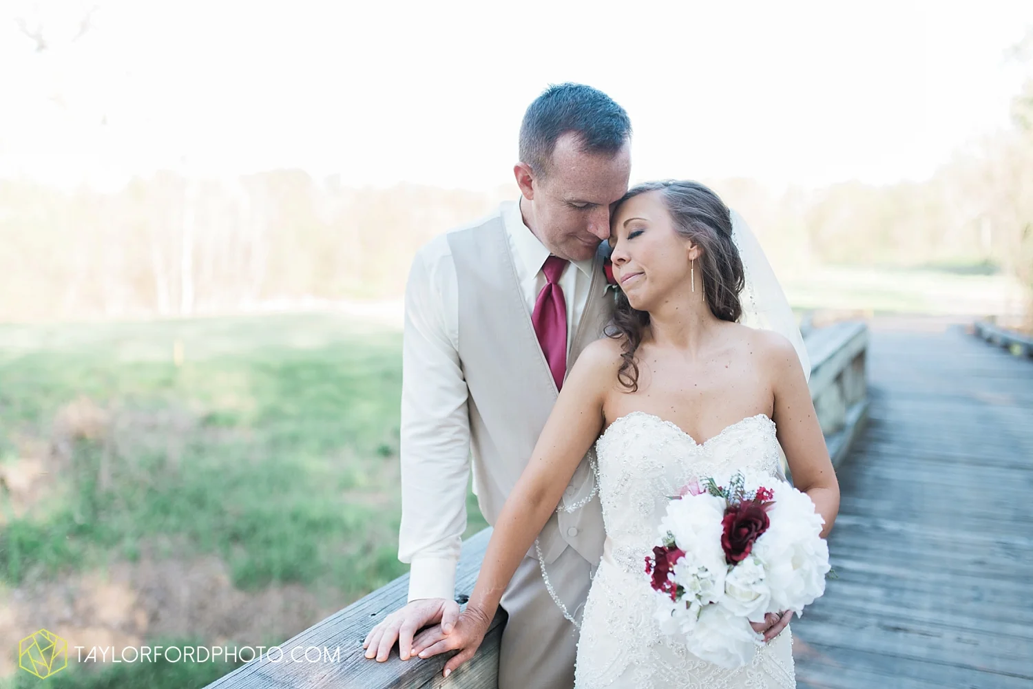 carmel_indiana_wedding_photography_taylor_ford_0723.jpg