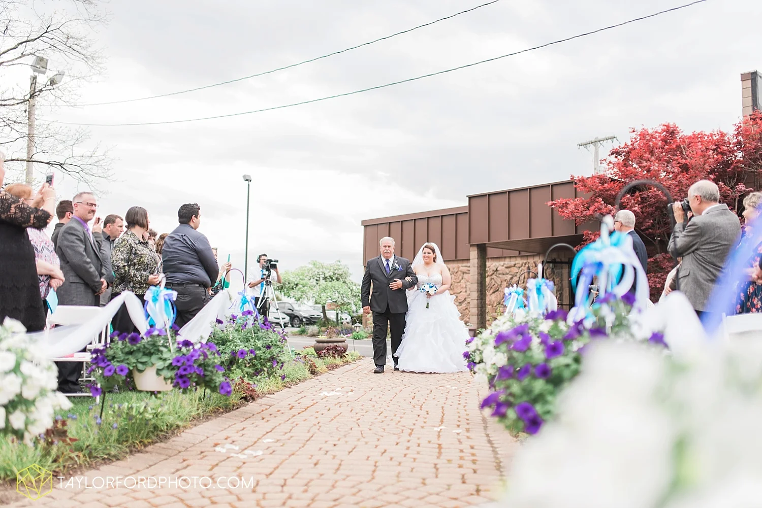toledo_ohio_wedding_photographer_taylor_ford_photo15.jpg