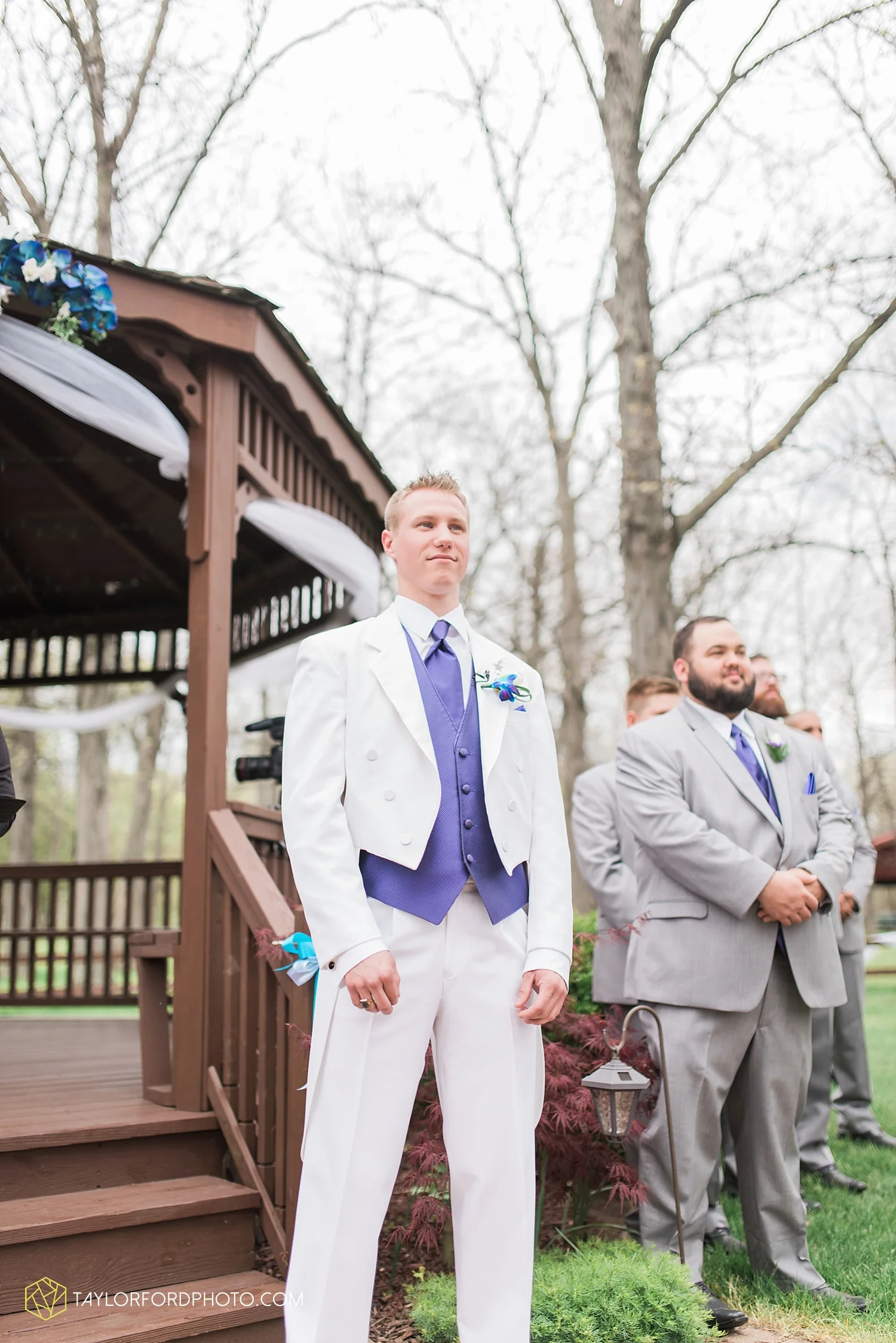 toledo_ohio_wedding_photographer_taylor_ford_photo14.jpg