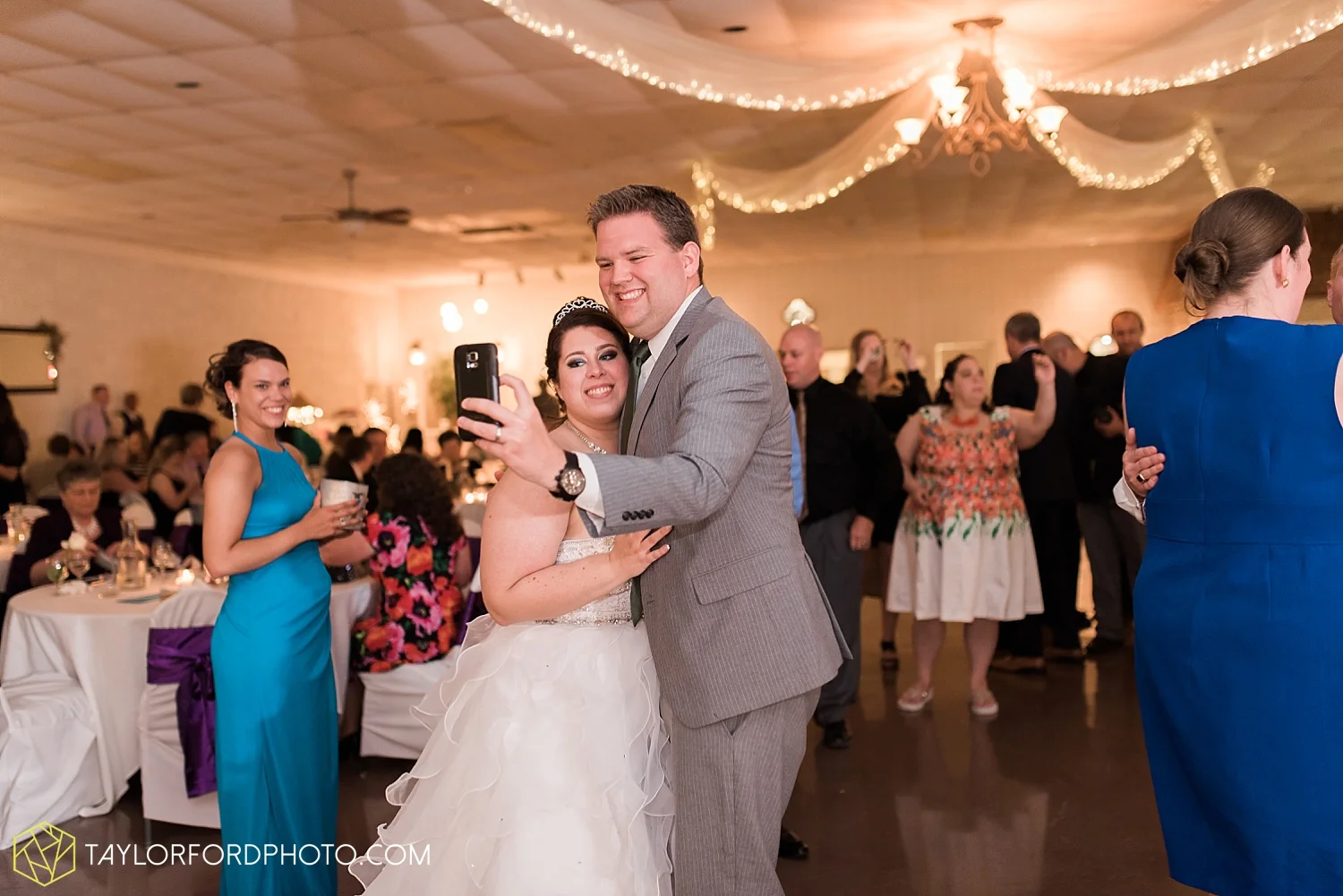 toledo_ohio_wedding_photographer_taylor_ford_photo45.jpg