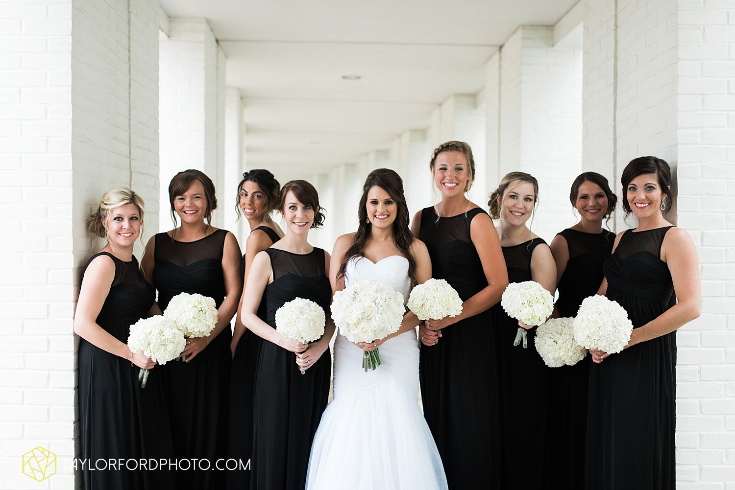 fort_wayne_indiana_wedding_photographer_taylor_ford_ipfw_ballroom_1606.jpg