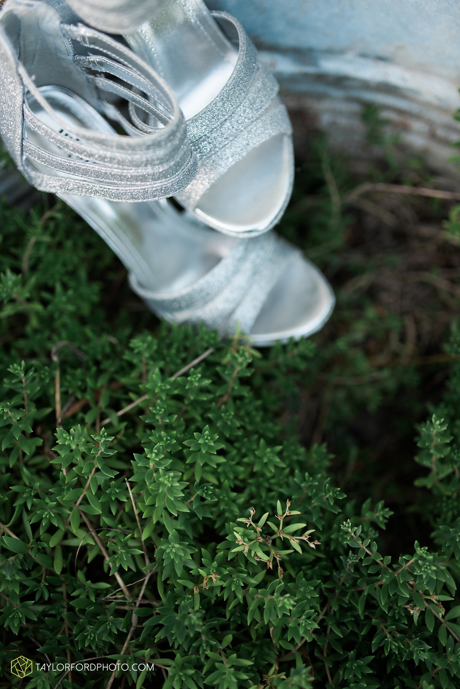 van_wert_wedding_photographer_taylor_ford_ohio_indiana_fort_wayne_2070.jpg