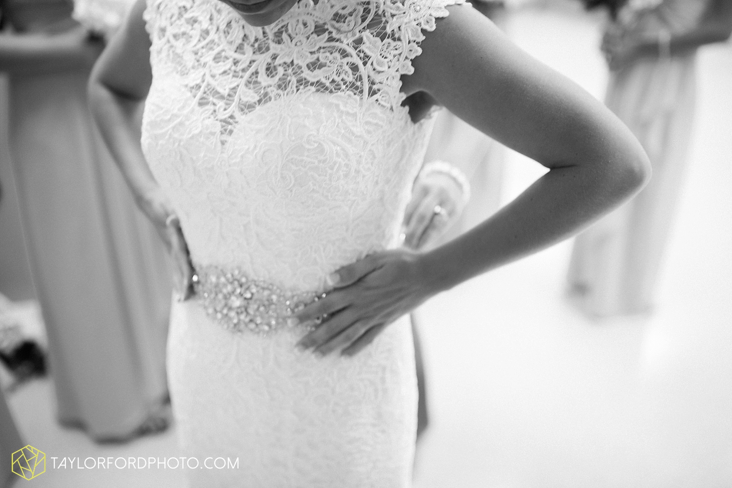 van_wert_wedding_photographer_taylor_ford_ohio_indiana_fort_wayne_2080.jpg