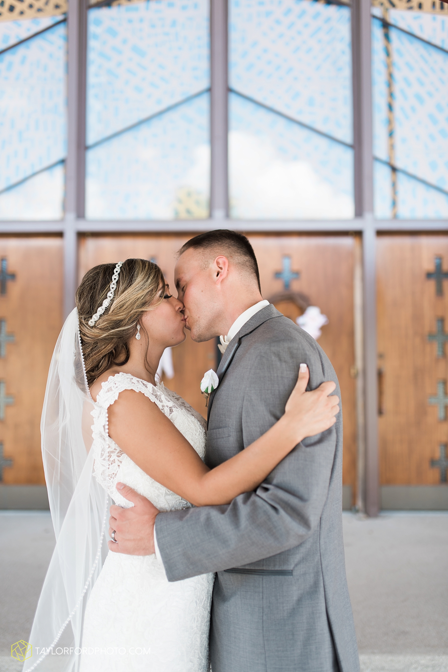 van_wert_wedding_photographer_taylor_ford_ohio_indiana_fort_wayne_2099.jpg