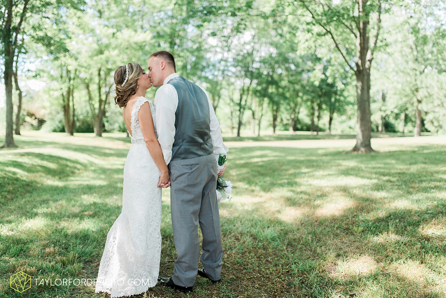 van_wert_wedding_photographer_taylor_ford_ohio_indiana_fort_wayne_2152.jpg