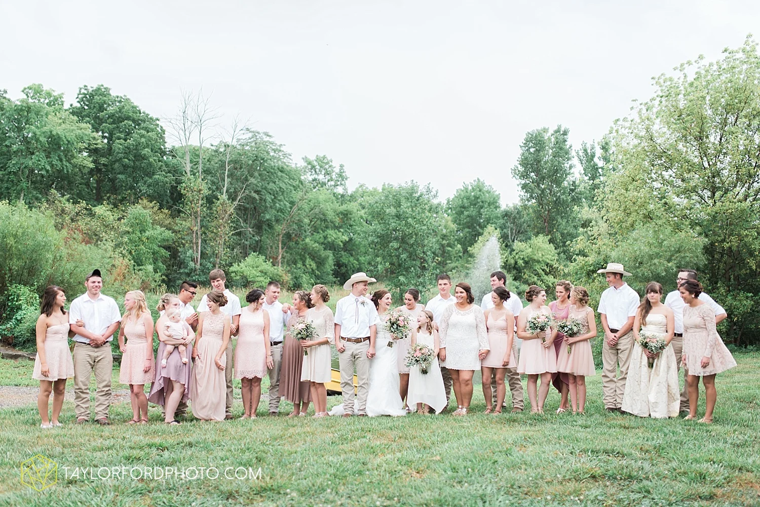 fort_wayne_indiana_wedding_photographer_taylor_ford_marian_hills_farm_0225.jpg
