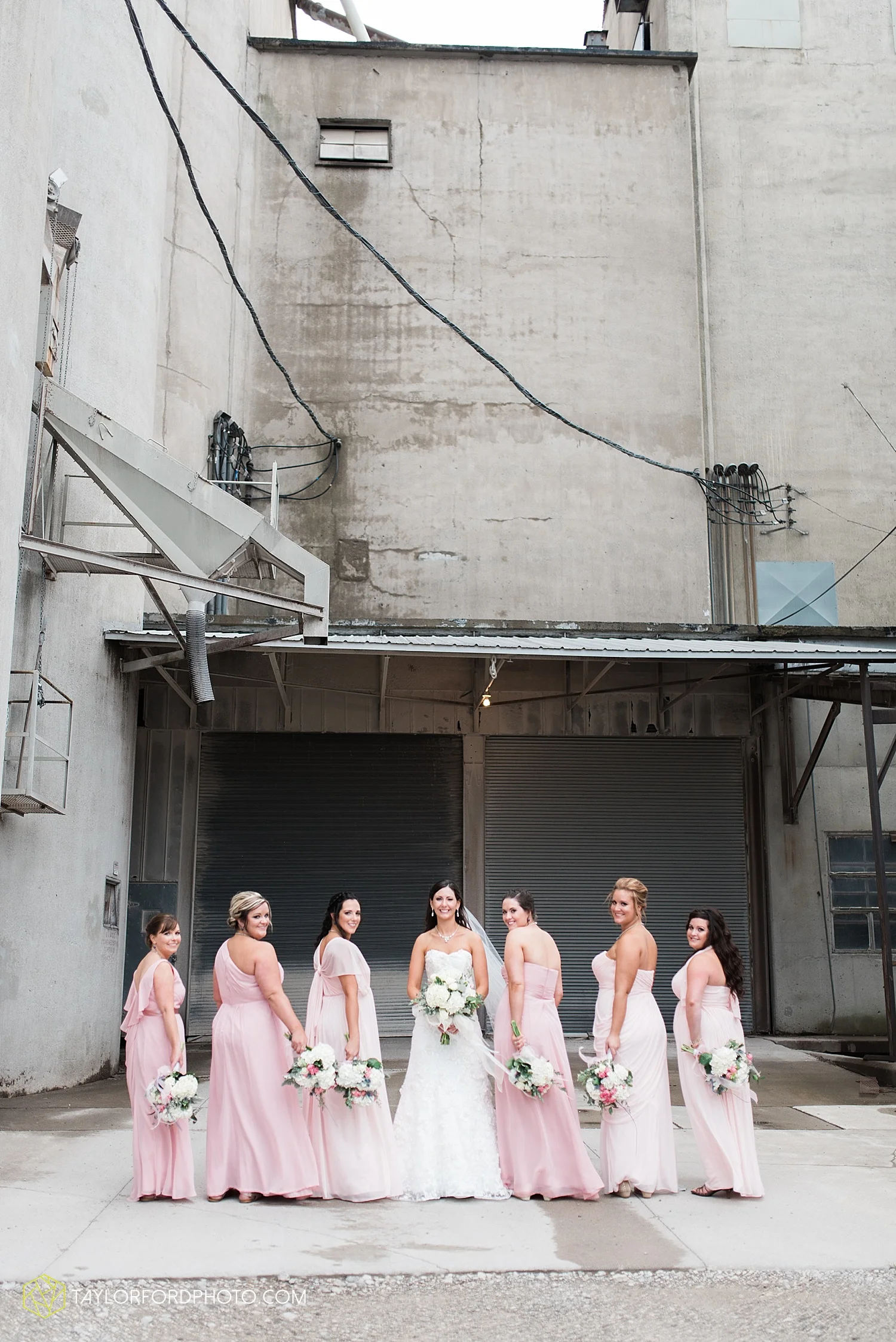 fort_wayne_indiana_wedding_photographer_taylor_ford_dupont_downs_0470.jpg