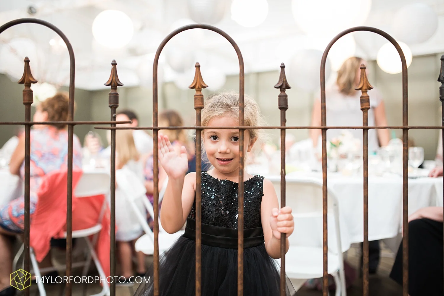 fort_wayne_indiana_wedding_photographer_taylor_ford_dupont_downs_0535.jpg