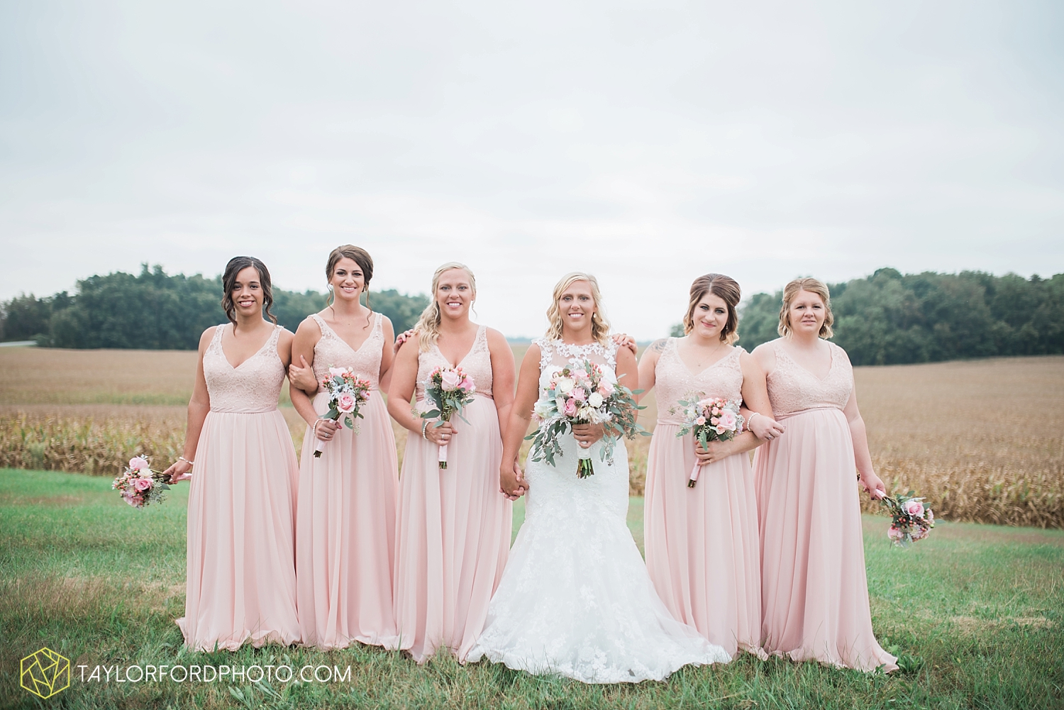 van_wert_ohio_fort_wayne_warsaw_indiana_wedding_photographer_taylor_ford_silver_lake_2878.jpg