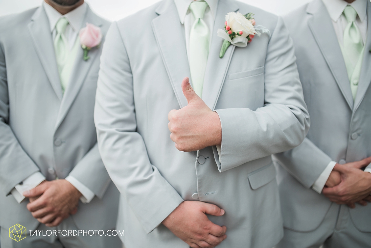 van_wert_ohio_fort_wayne_warsaw_indiana_wedding_photographer_taylor_ford_silver_lake_2886.jpg
