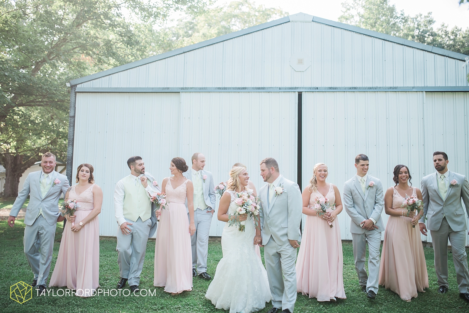 van_wert_ohio_fort_wayne_warsaw_indiana_wedding_photographer_taylor_ford_silver_lake_2893.jpg