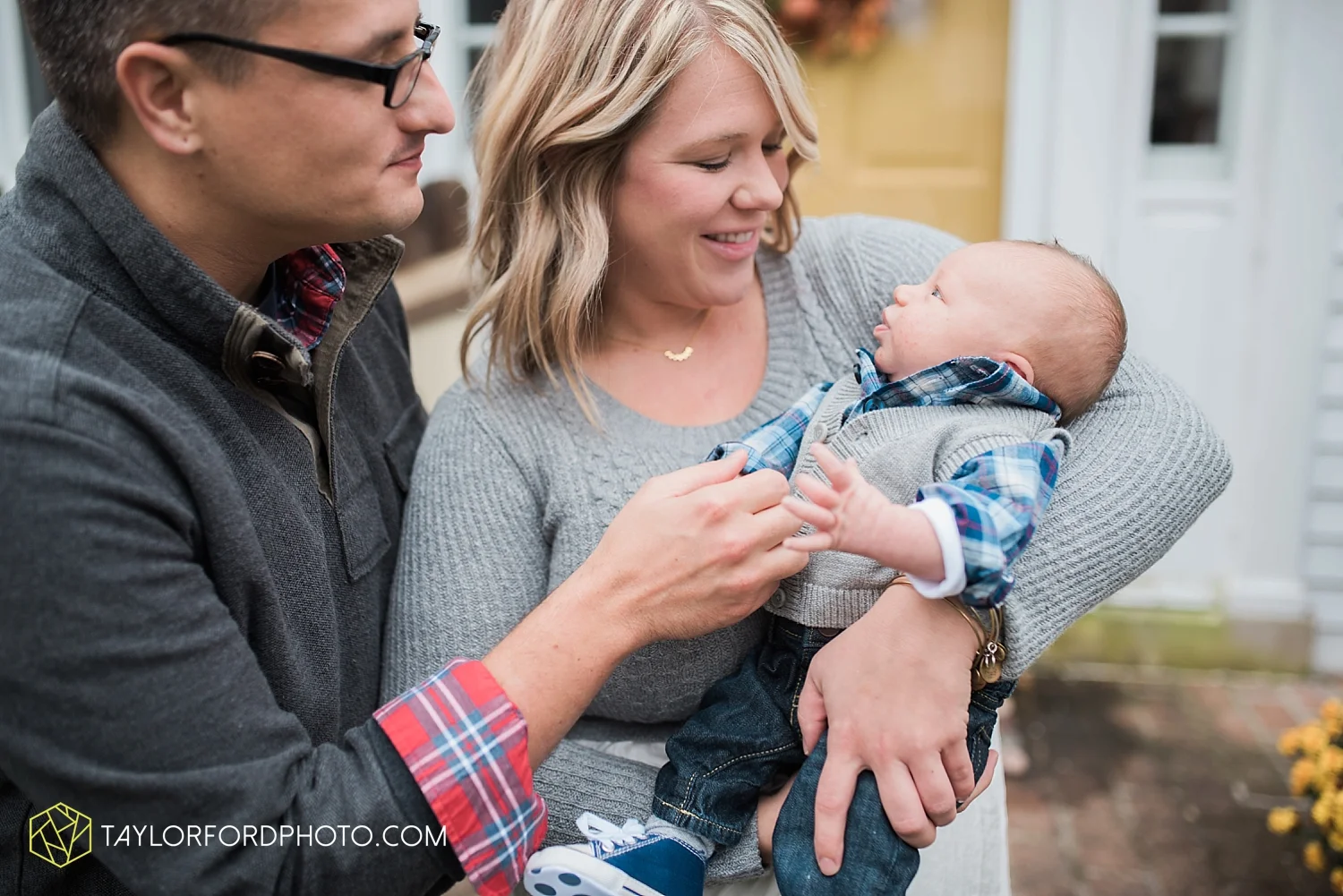 van_wert_ohio_fort_wayne_indiana_family_photographer_taylor_ford_3534.jpg