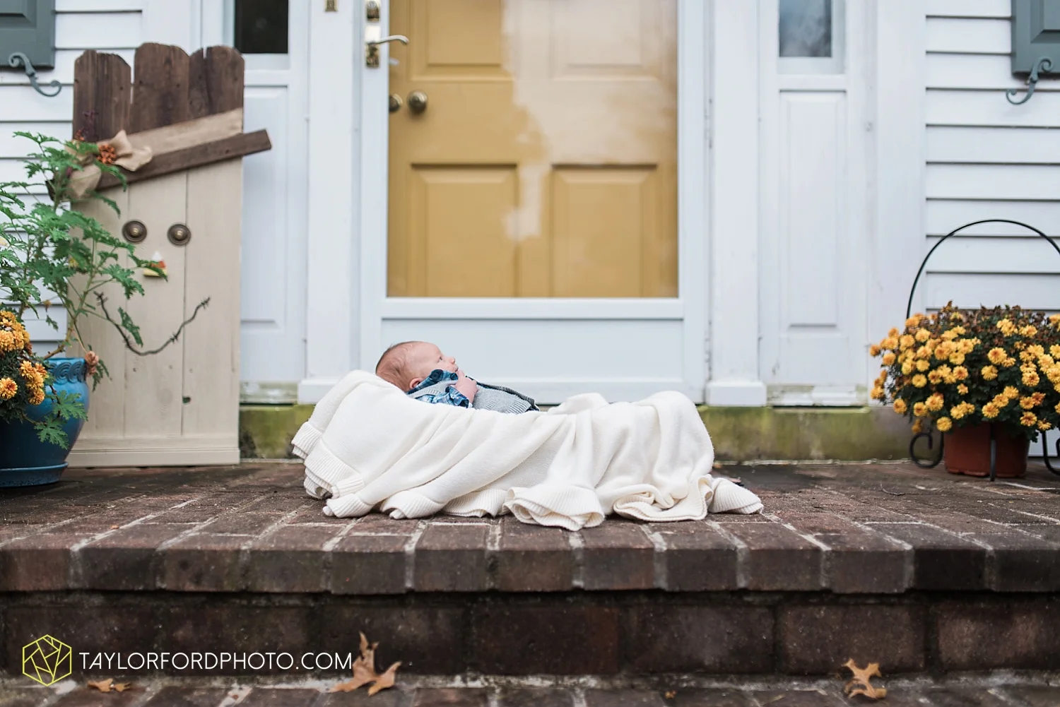 van_wert_ohio_fort_wayne_indiana_family_photographer_taylor_ford_3542.jpg