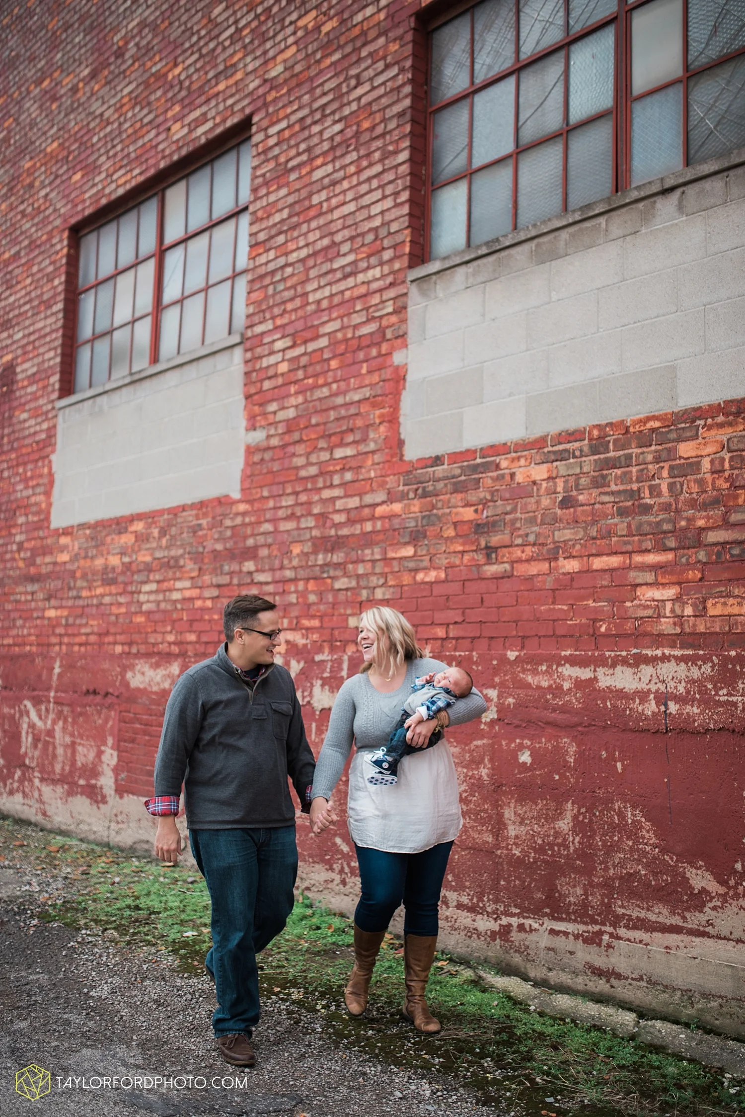 van_wert_ohio_fort_wayne_indiana_family_photographer_taylor_ford_3556.jpg
