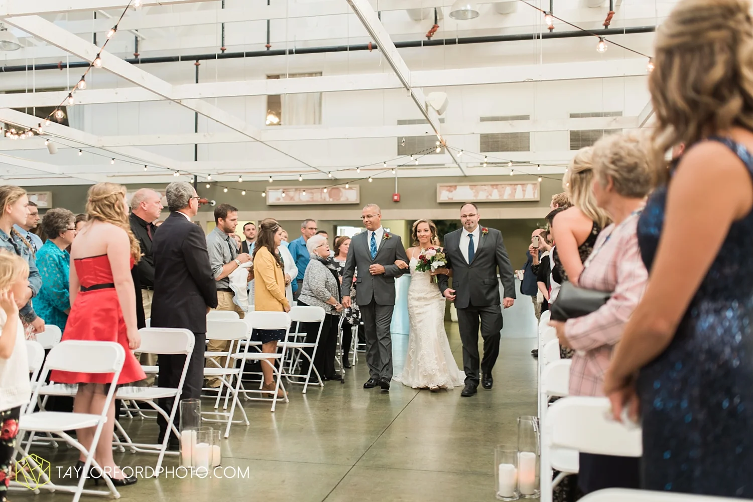 fort_wayne_indiana_wedding_photographer_van_wert_ohio_kevin_and_jayde_dupont_downs_taylor_ford_3687.jpg