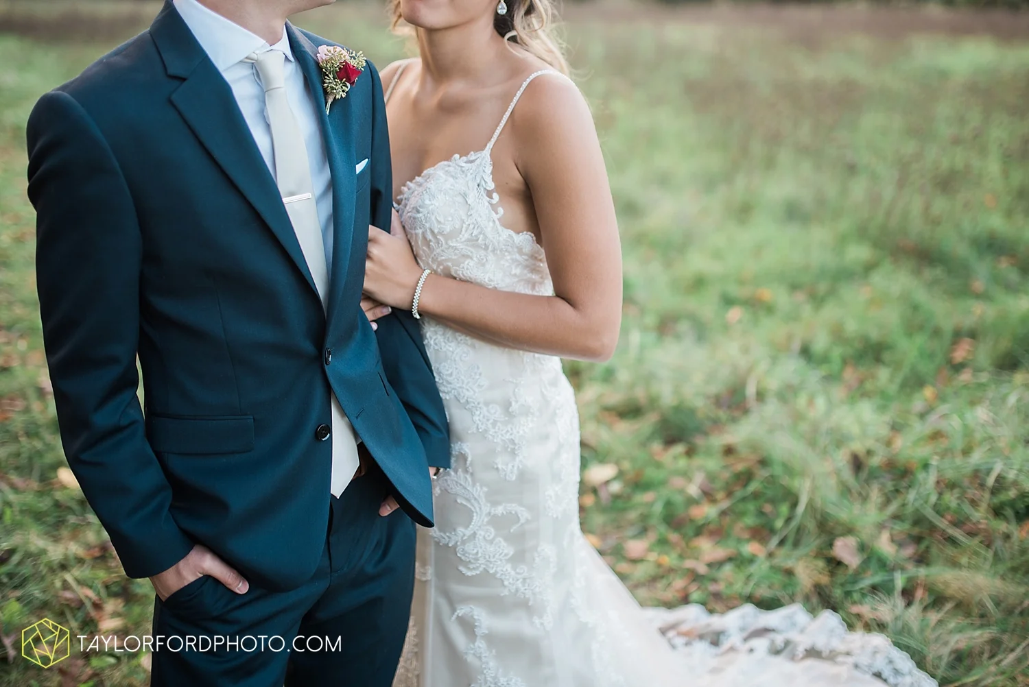 fort_wayne_indiana_wedding_photographer_van_wert_ohio_kevin_and_jayde_dupont_downs_taylor_ford_3701.jpg