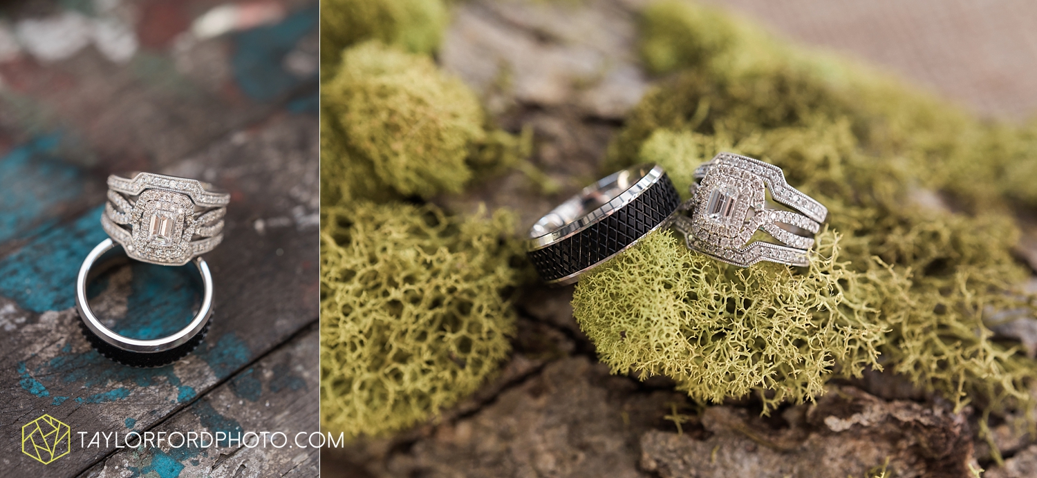 gatlinburg_tennessee_photographer_taylor_ford_weddings_enchanted_valley_barn_3784.jpg