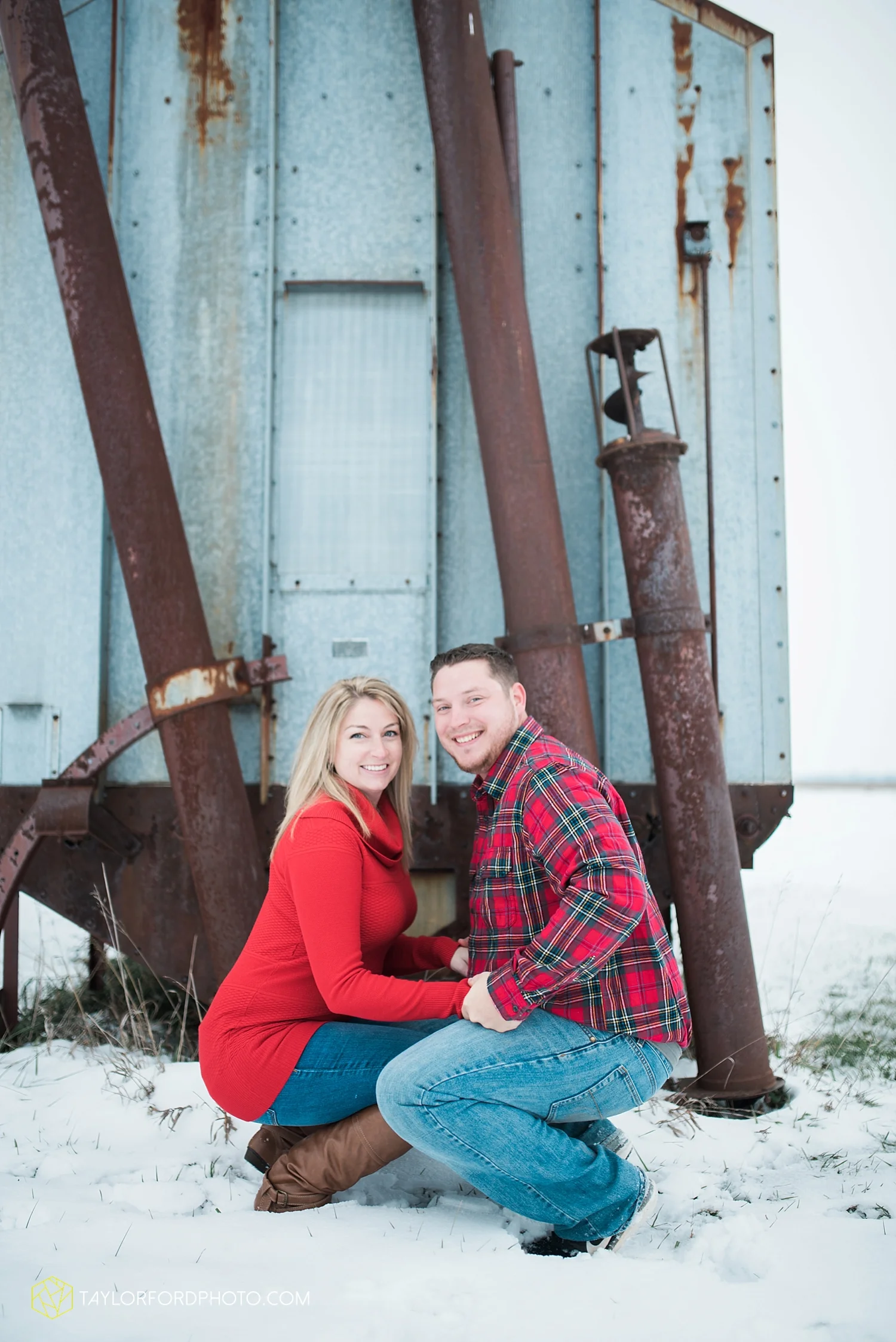 van_wert_ohio_photographer_shawn_and_katelynn_engagement_country_taylor_ford_wedding_photographer_4096.jpg
