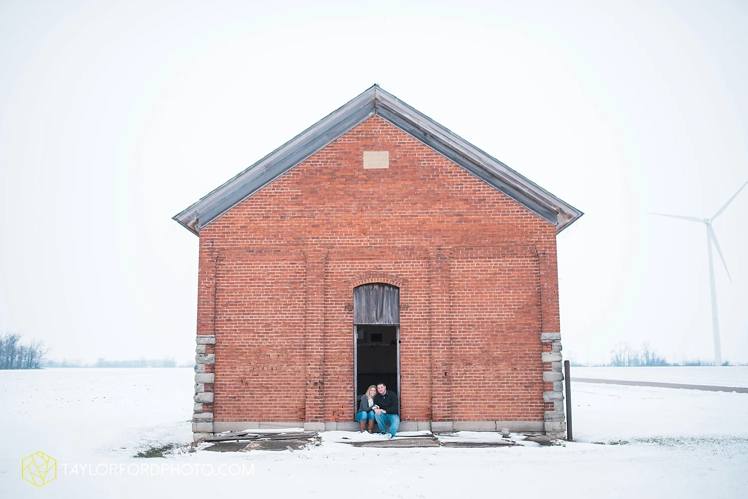 van_wert_ohio_photographer_shawn_and_katelynn_engagement_country_taylor_ford_wedding_photographer_4104.jpg