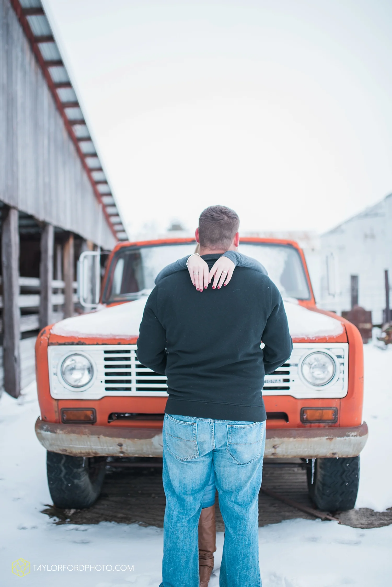 van_wert_ohio_photographer_shawn_and_katelynn_engagement_country_taylor_ford_wedding_photographer_4112.jpg