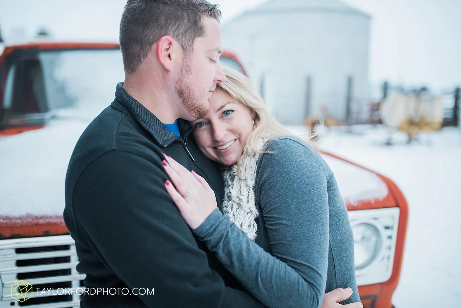 van_wert_ohio_photographer_shawn_and_katelynn_engagement_country_taylor_ford_wedding_photographer_4113.jpg