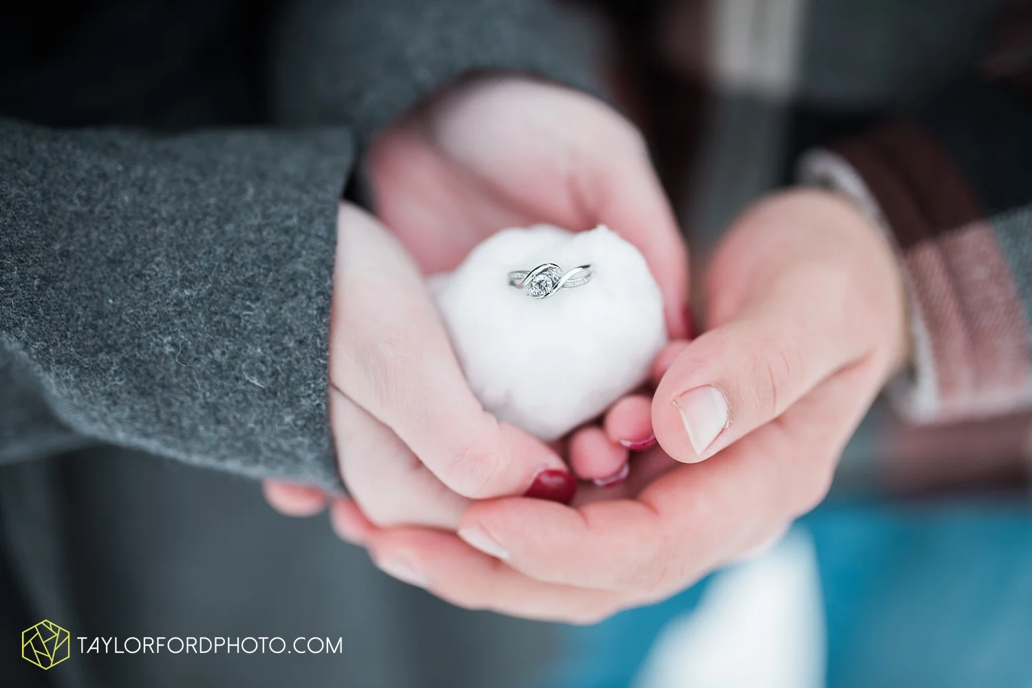 van_wert_ohio_photographer_shawn_and_katelynn_engagement_country_taylor_ford_wedding_photographer_4123.jpg