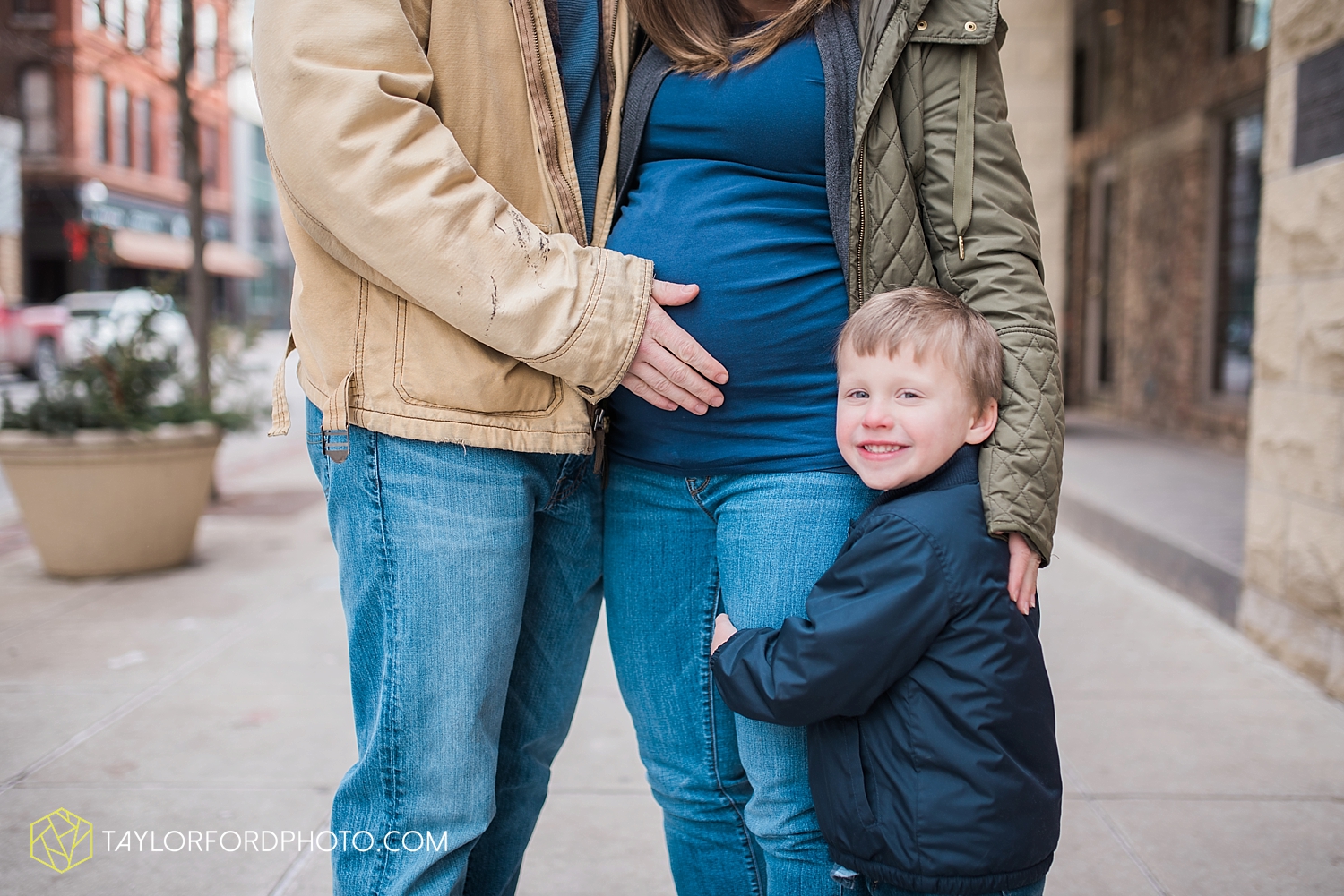 van_wert_ohio_family_photographer_fort_wayne_indiana_taylor_ford_avalos_family_4458.jpg