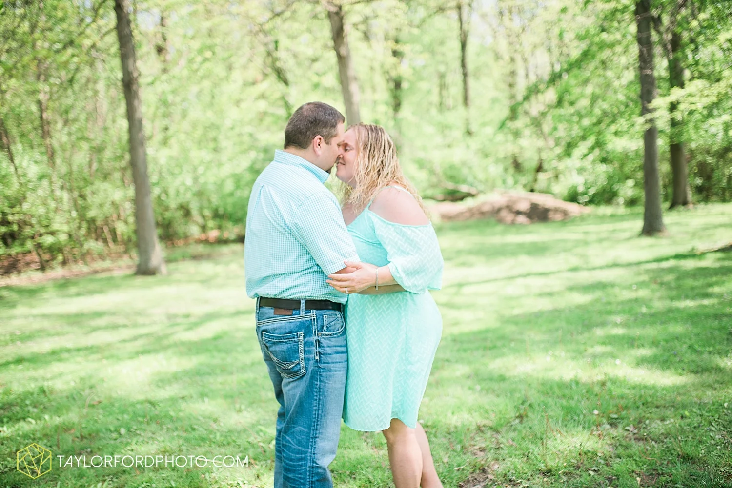van-wert-lima-northwest-ohio-engagement-wedding-photographer-taylor-ford-photography-willow-bend-golf-course_1826.jpg