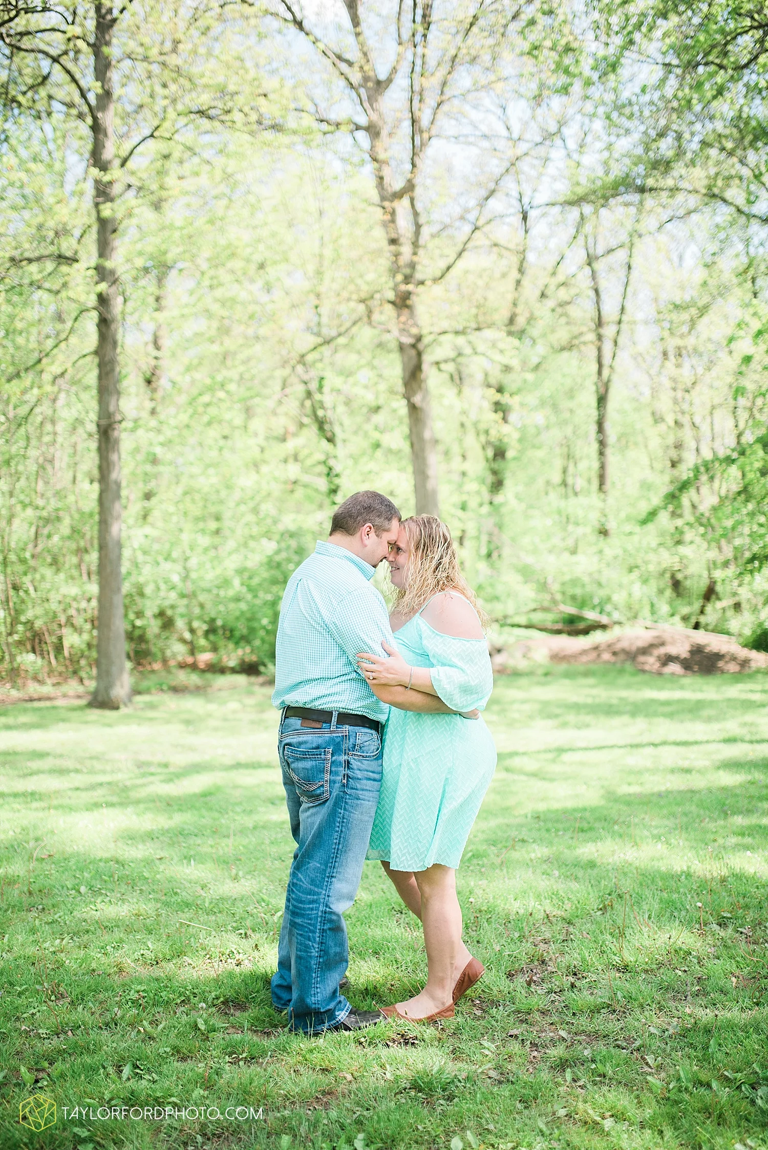 van-wert-lima-northwest-ohio-engagement-wedding-photographer-taylor-ford-photography-willow-bend-golf-course_1827.jpg