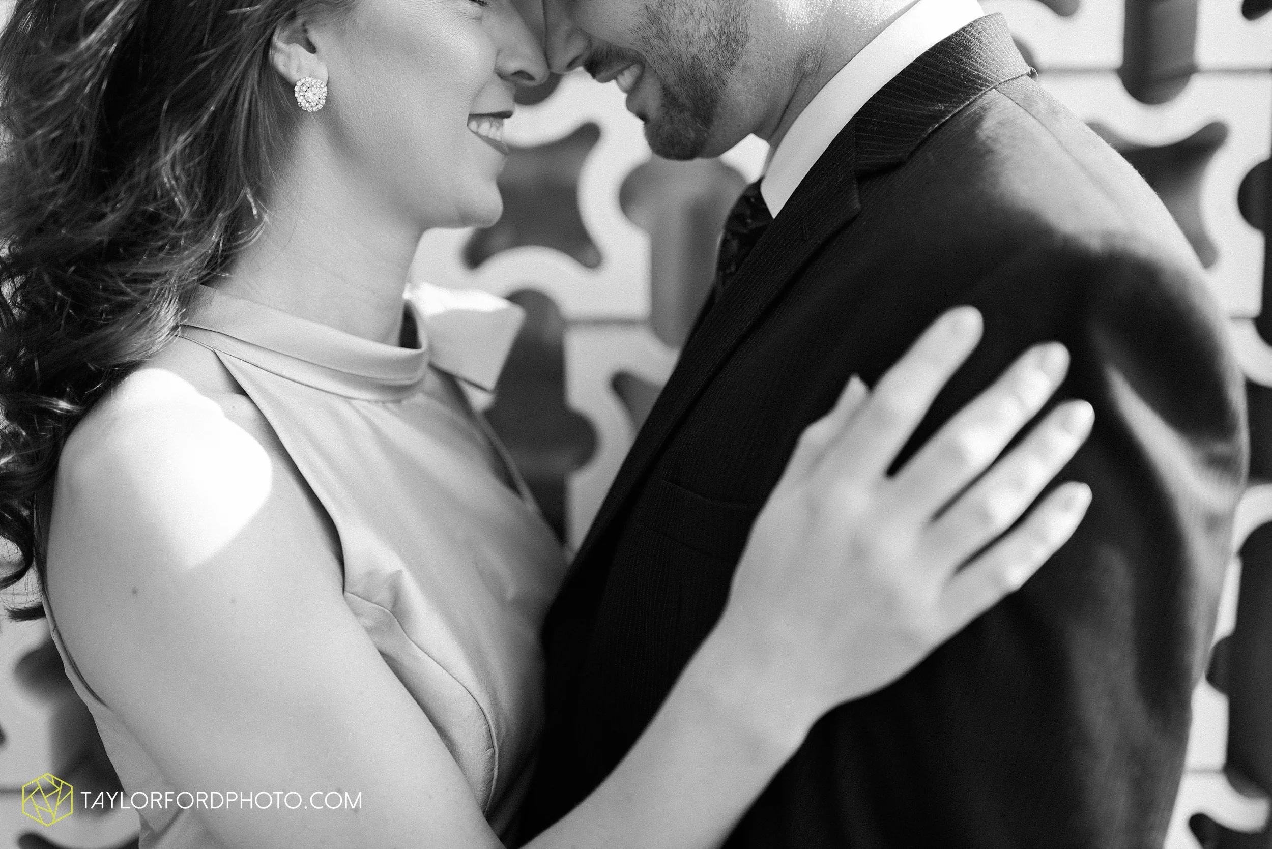 celina-coldwarter-ohio-engagement-wedding-photographer-Taylor-Ford-Photography-Ohio-Indiana_2269.jpg