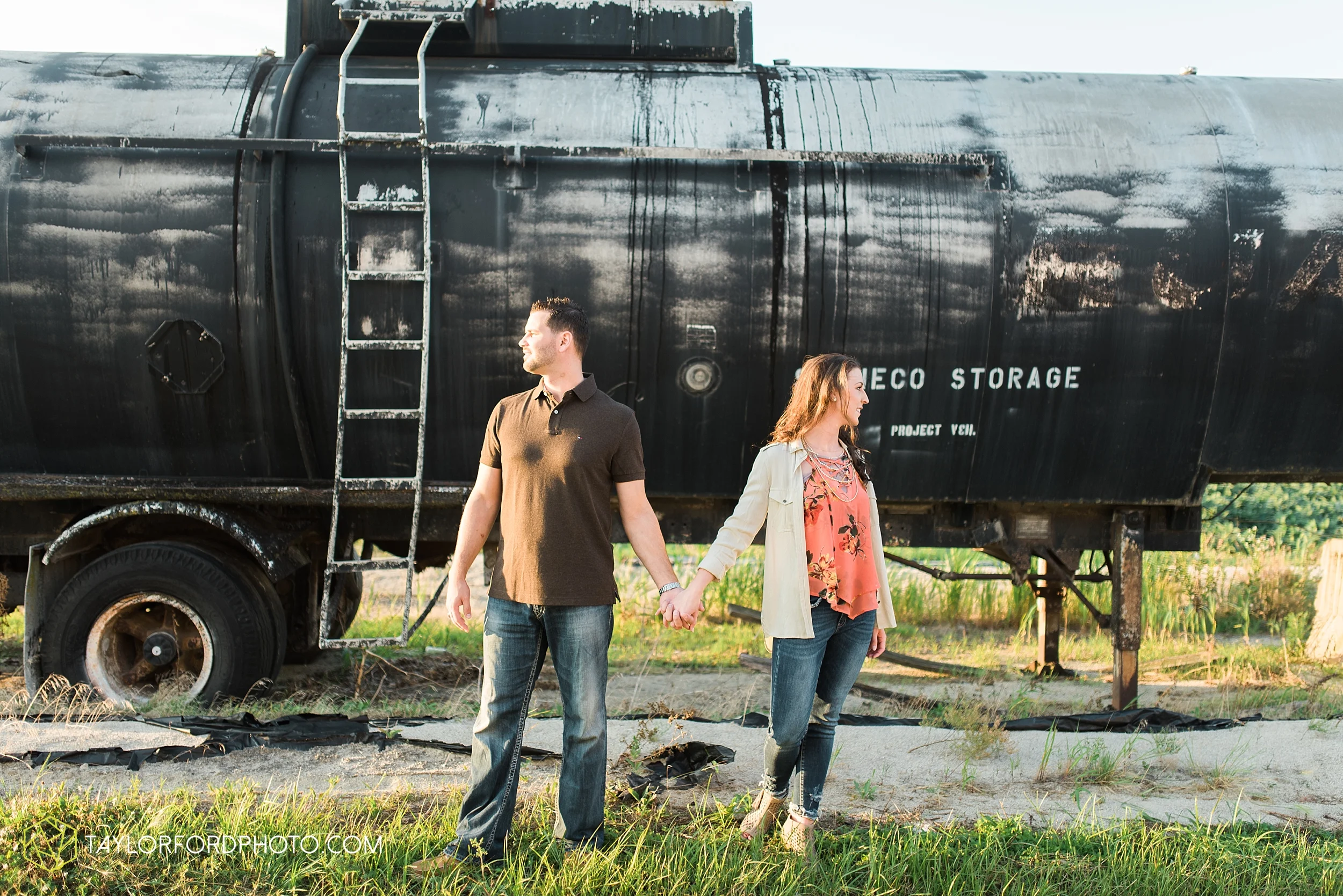 celina-coldwarter-ohio-engagement-wedding-photographer-Taylor-Ford-Photography-Ohio-Indiana_2298.jpg