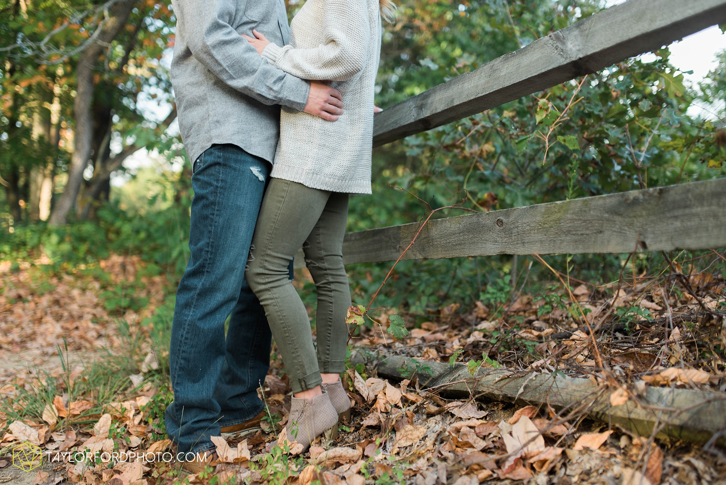 toledo-ohio-engagement-wedding-photographer-Taylor-Ford-Photography-oaks-openings-toledo-metro_3681.jpg