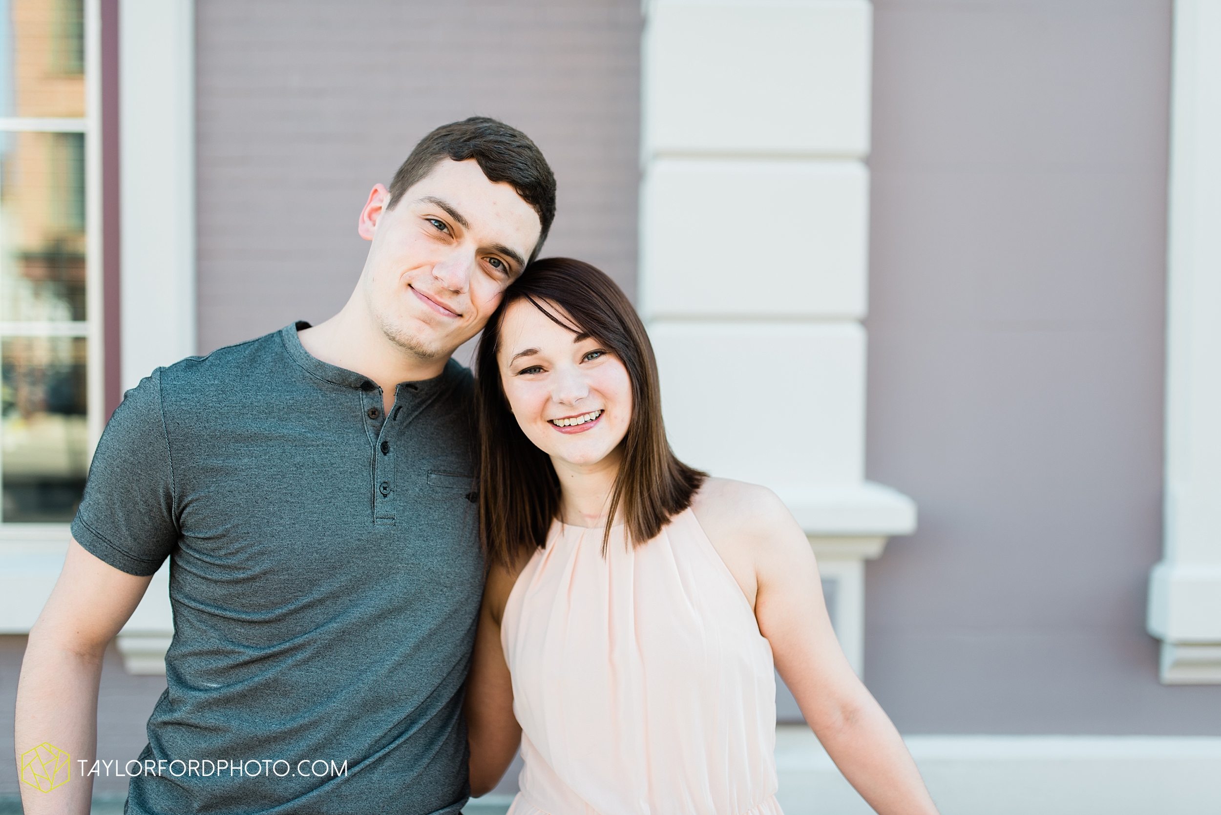 troy-ohio-engagement-wedding-photographer-Taylor-Ford-Photography_7006.jpg
