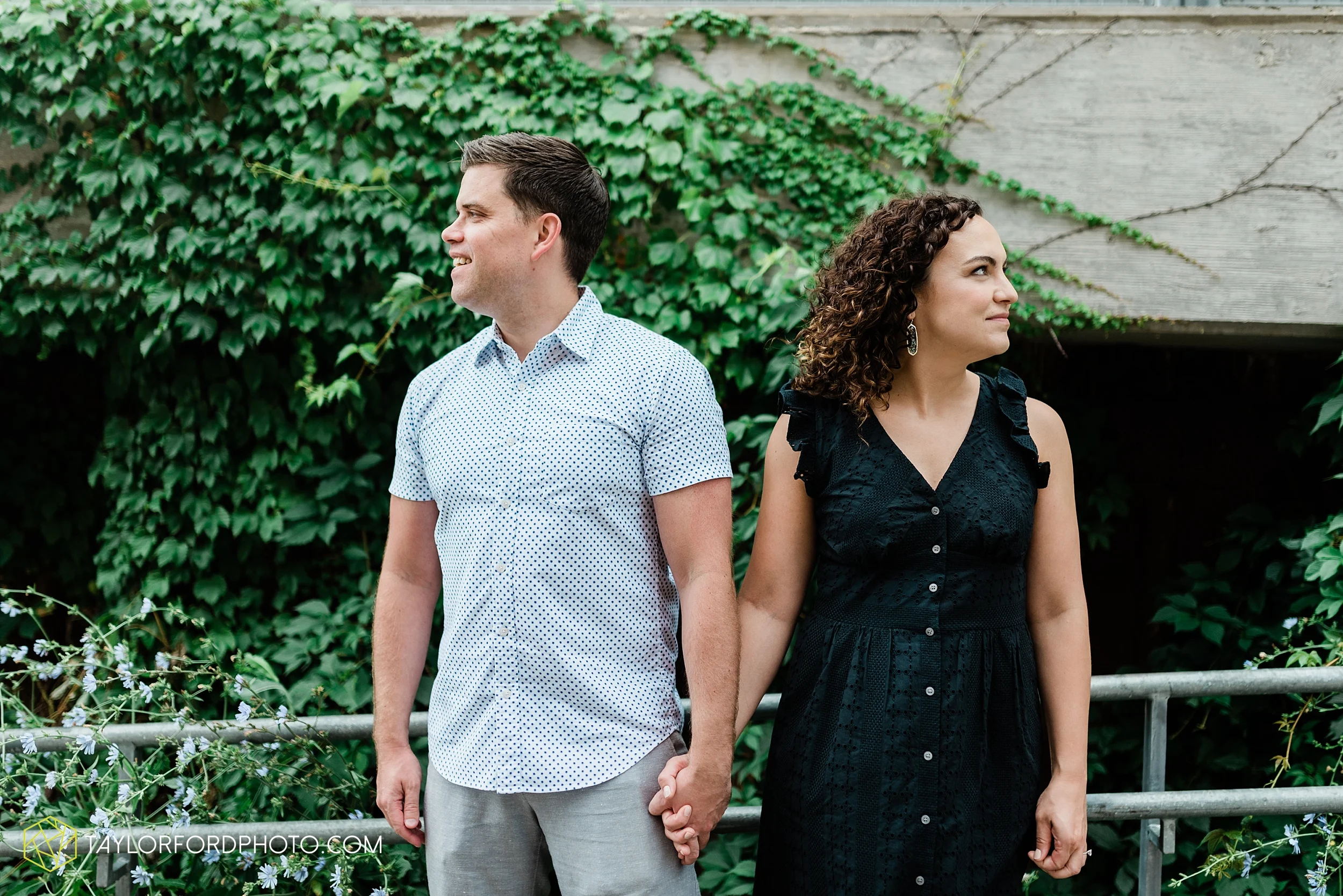 chicago-illinois-ipsento-606-high-line-wicker-park-bucktown-prosecutor-engagement-wedding-photographer-Taylor-Ford-Photography_8696.jpg