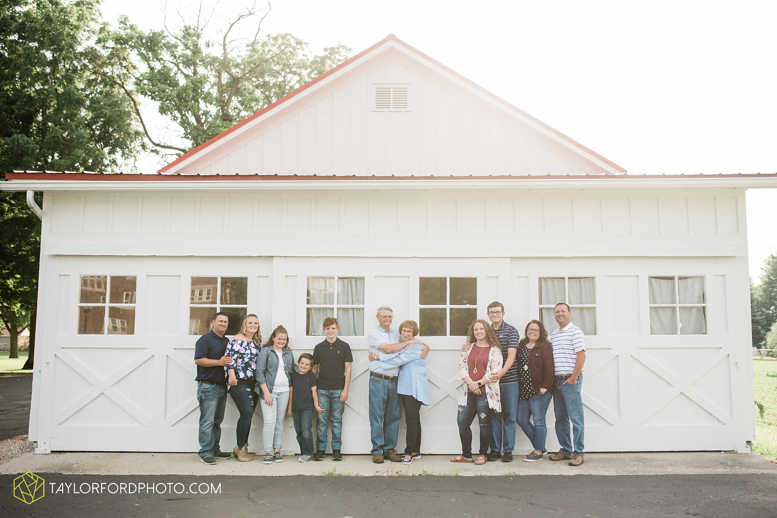 marsh-foundation-van-wert-ohio-family-photography-taylor-ford-hirschy-photographer_3617.jpg