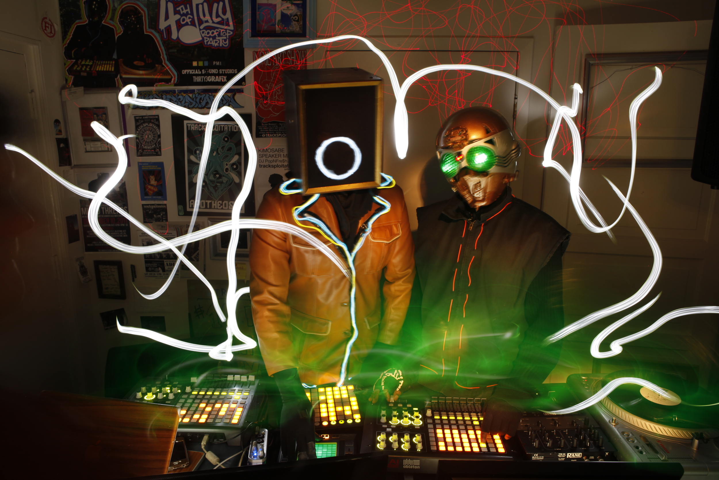 Deejays Tracksploitation