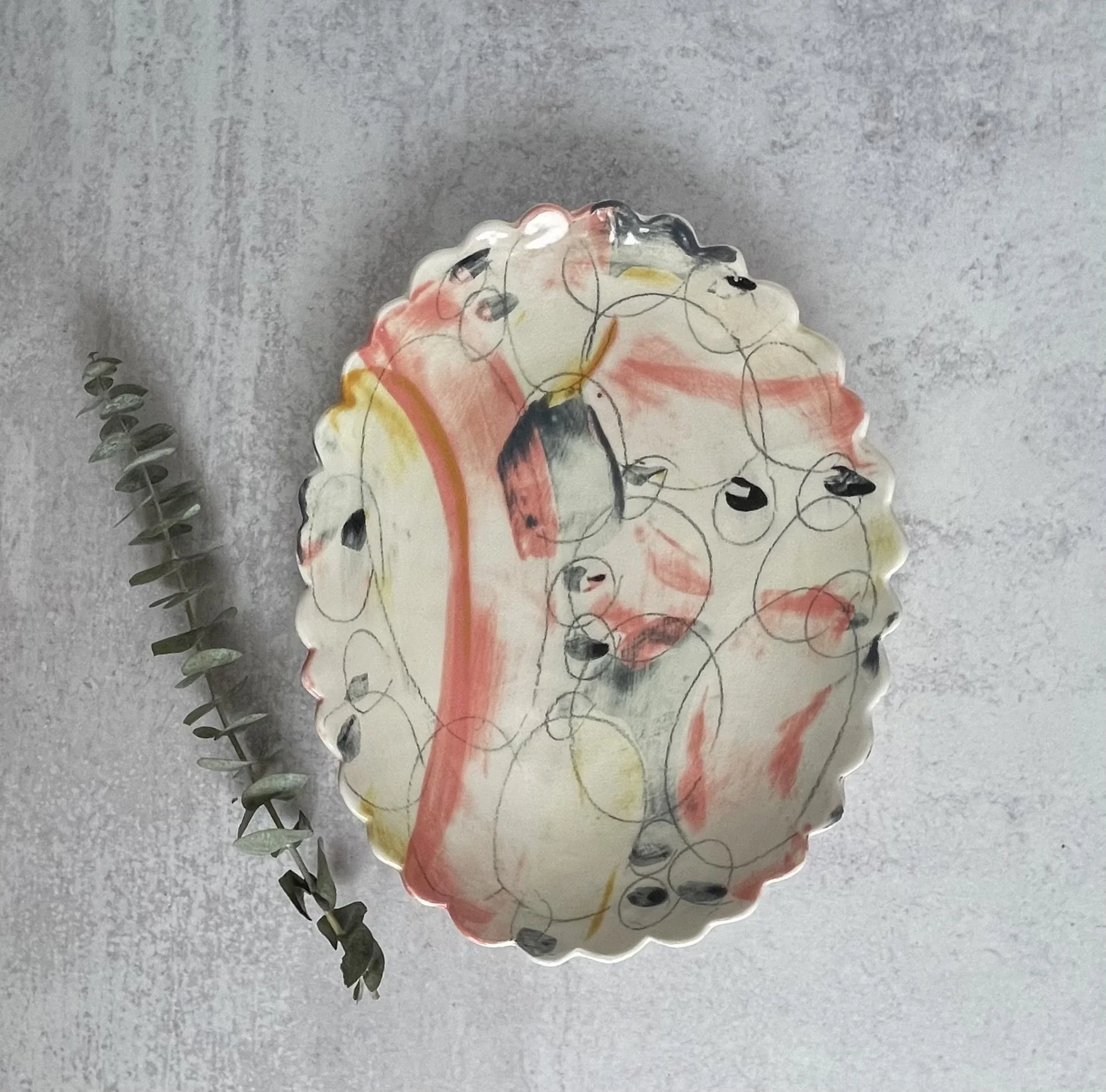 Ruffled Platter in Confeti