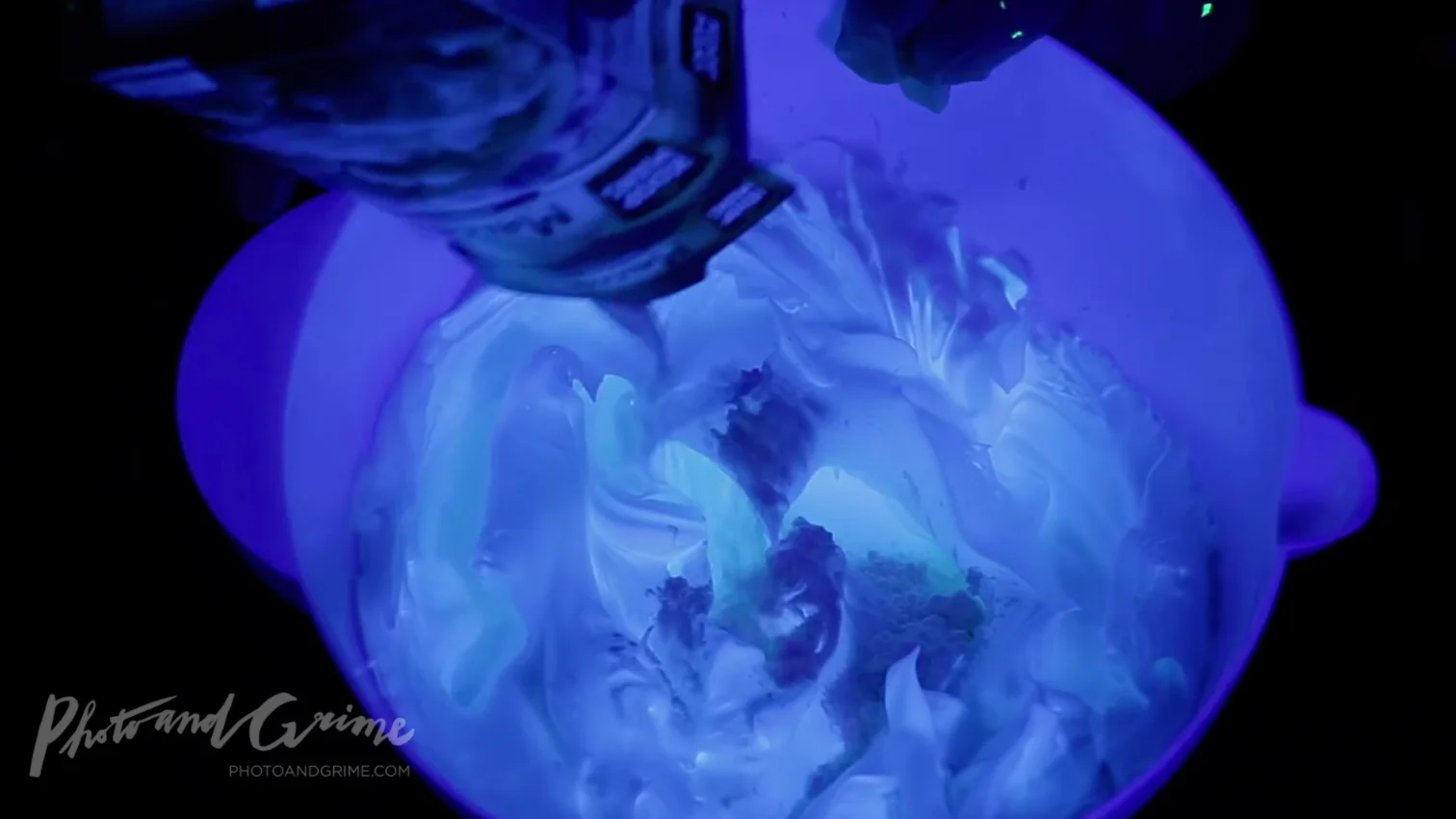 Fake UV Glow in the Dark Snow