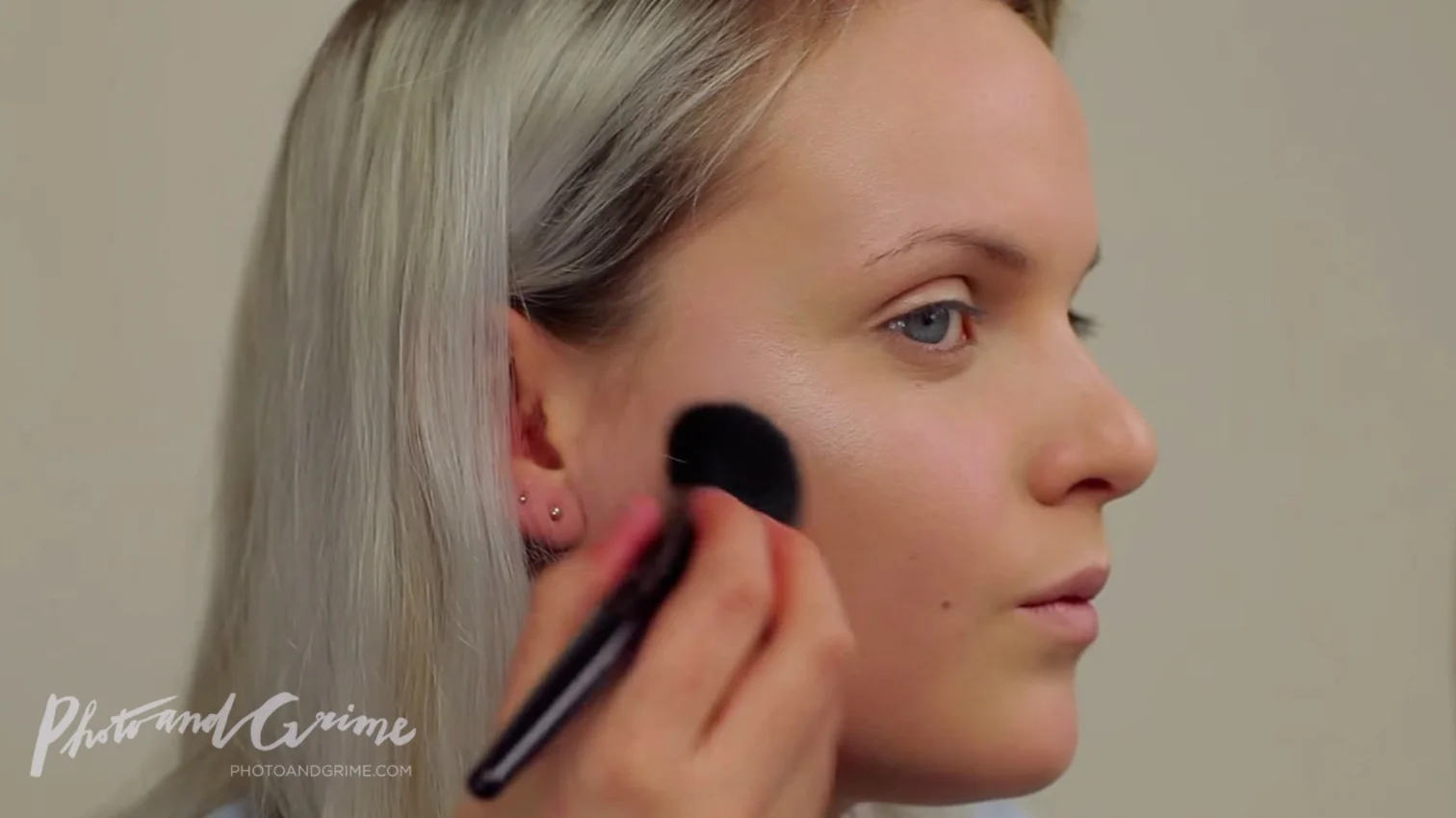 Make-up Tutorial: Glowy and Dewy Skin
