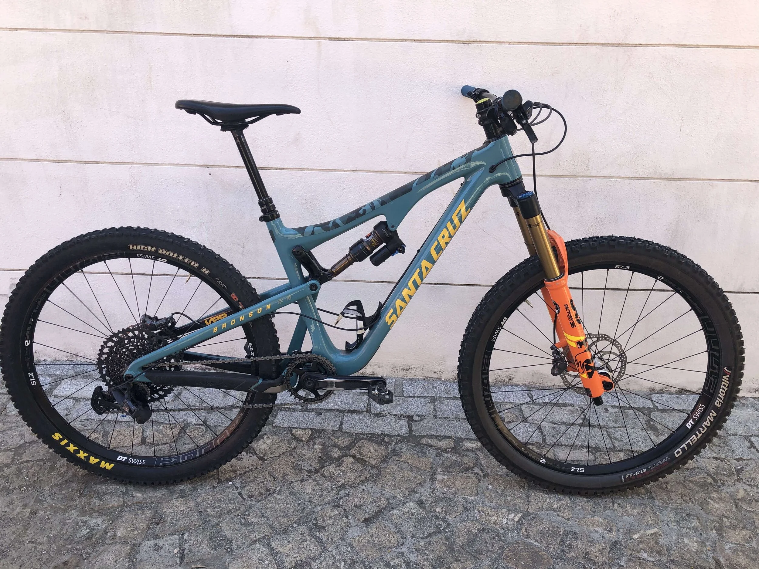 Santa Cruz Bronson CC | Pura Vida Ride