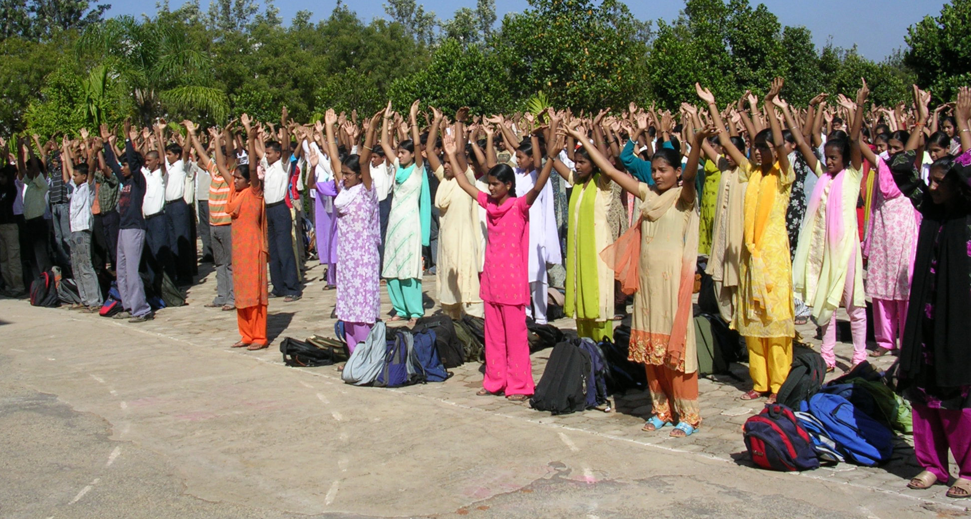  Falun Dafa practitioners in India. 