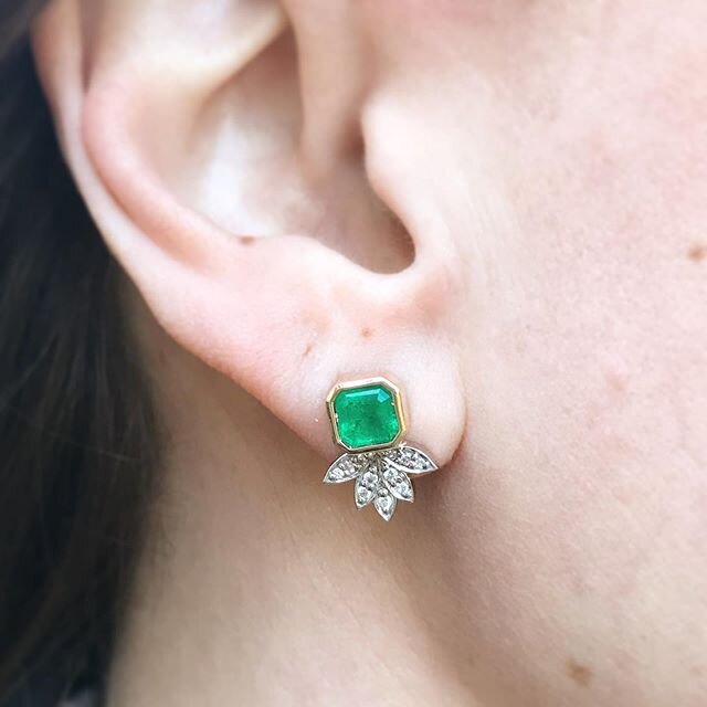 #jmaxwelljewelry #emeraldearrings #customdesign
