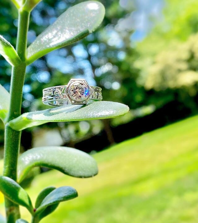 #jmaxwelljewelry #engagementring #customdesign #artdecostyle