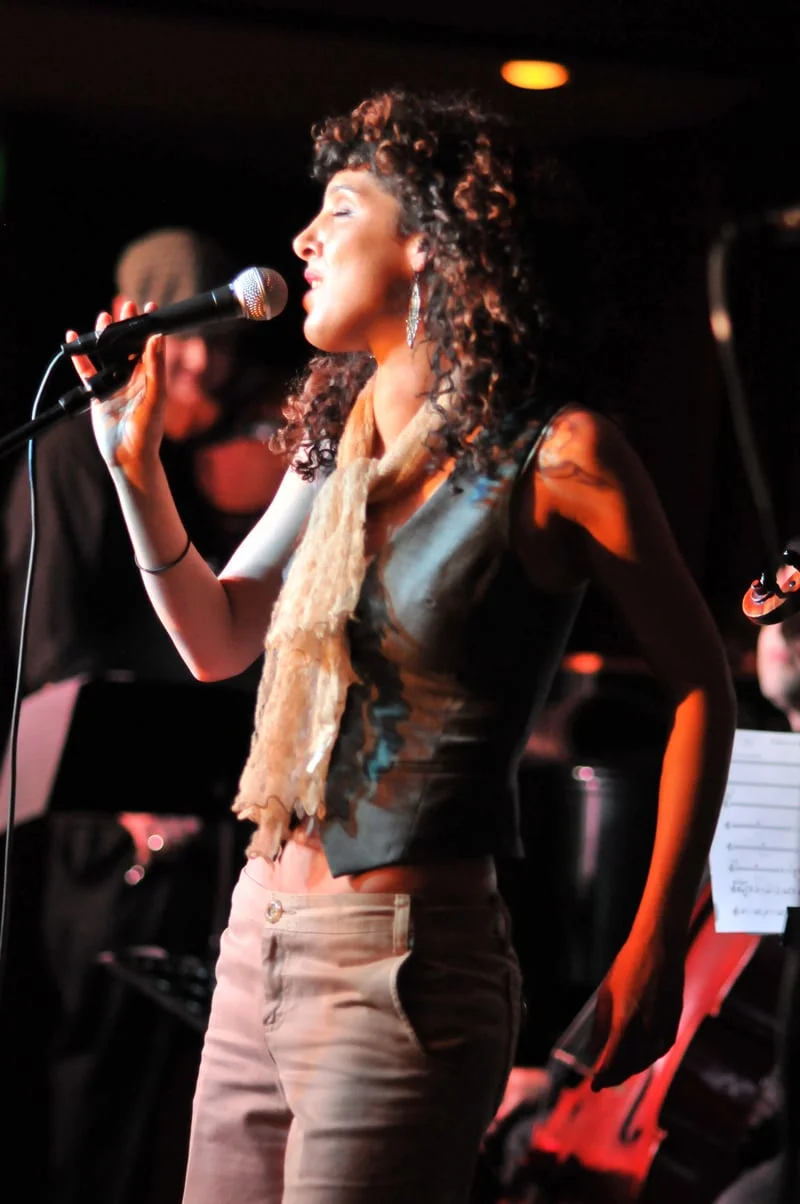 ...not sure where I was here...but clearly feelin' it.